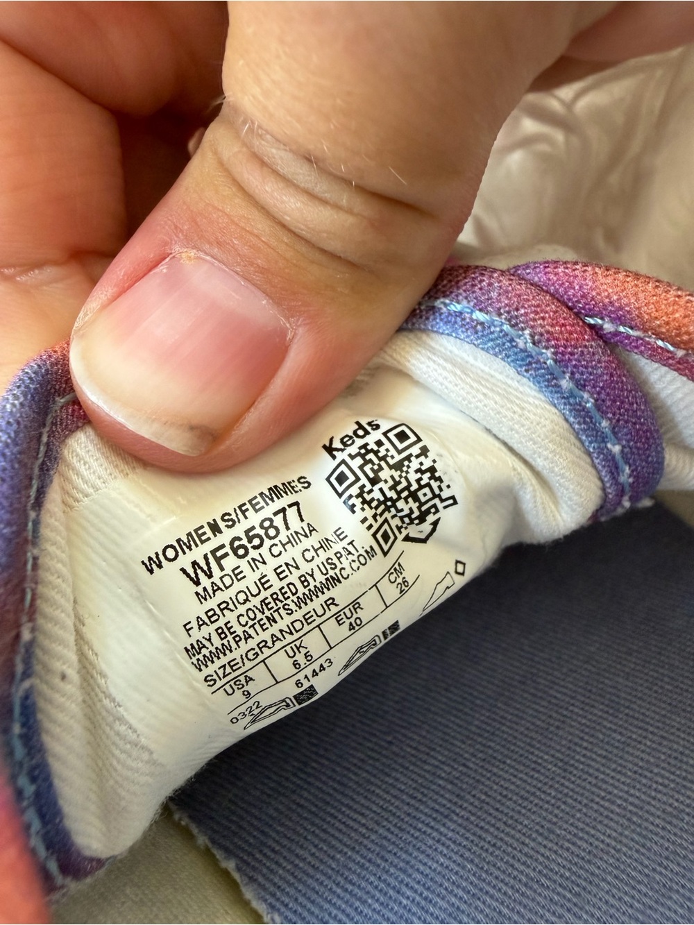 Keds Tie-Dye Canvas Sneakers Women's Size 9 Like New — image 6 of 7